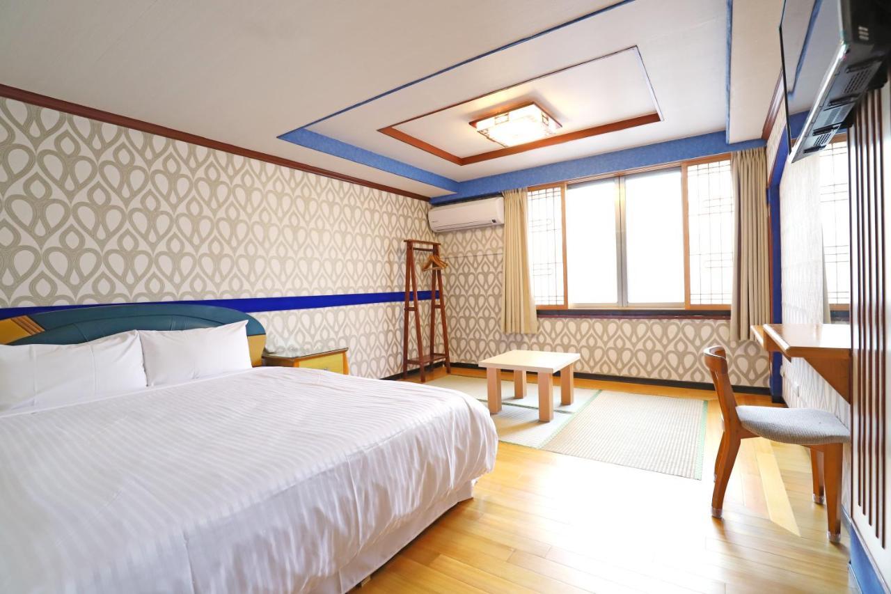ฟีนิกซ์ พาวิเลียน ฮอตสปริง โฮเต็ล Hotel ไทเป ภายนอก รูปภาพ