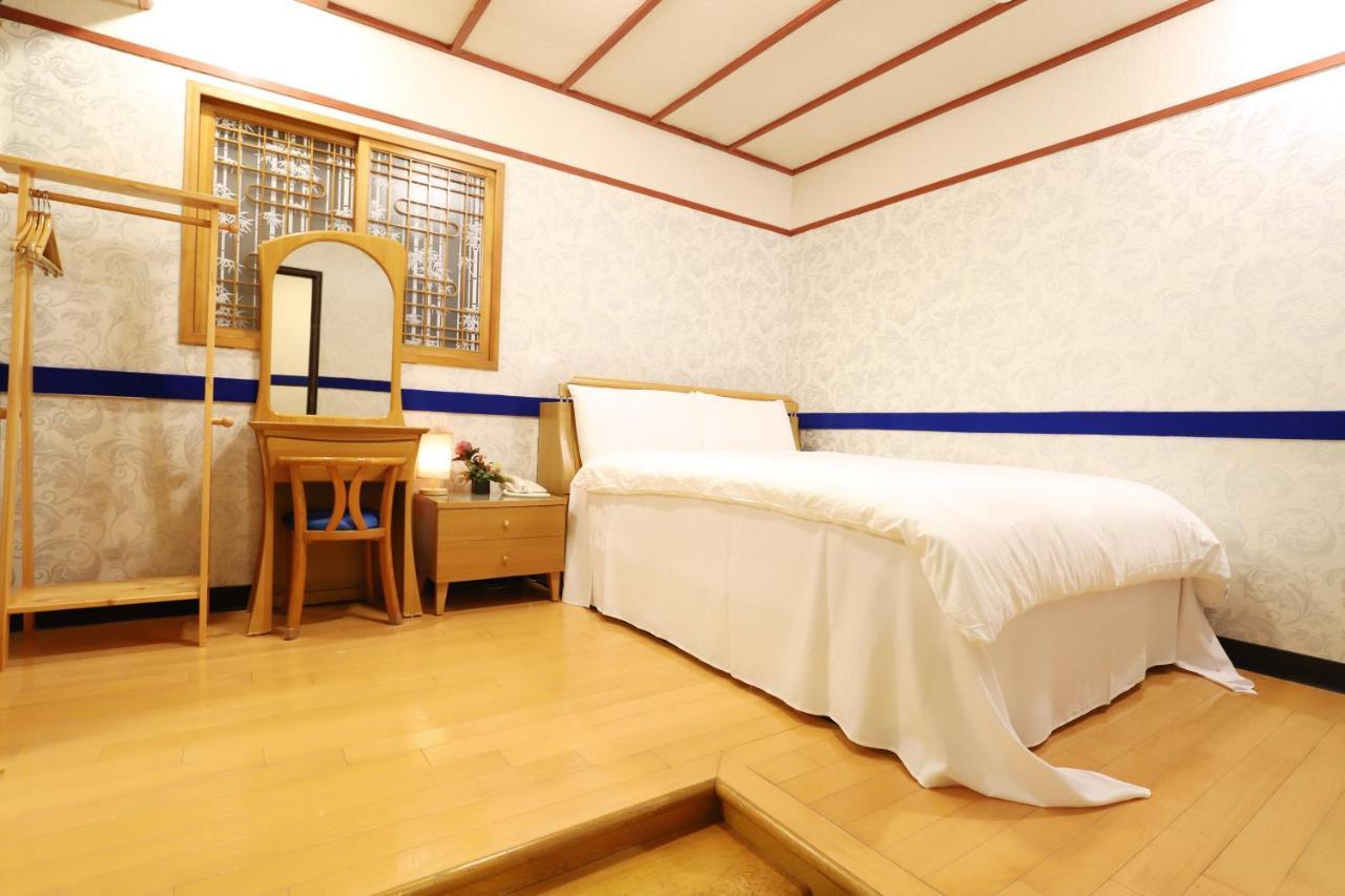 ฟีนิกซ์ พาวิเลียน ฮอตสปริง โฮเต็ล Hotel ไทเป ภายนอก รูปภาพ