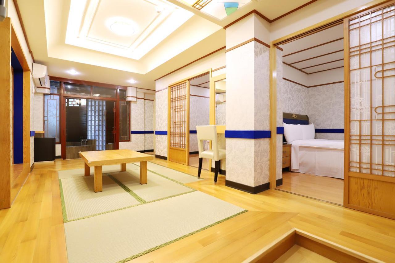 ฟีนิกซ์ พาวิเลียน ฮอตสปริง โฮเต็ล Hotel ไทเป ภายนอก รูปภาพ