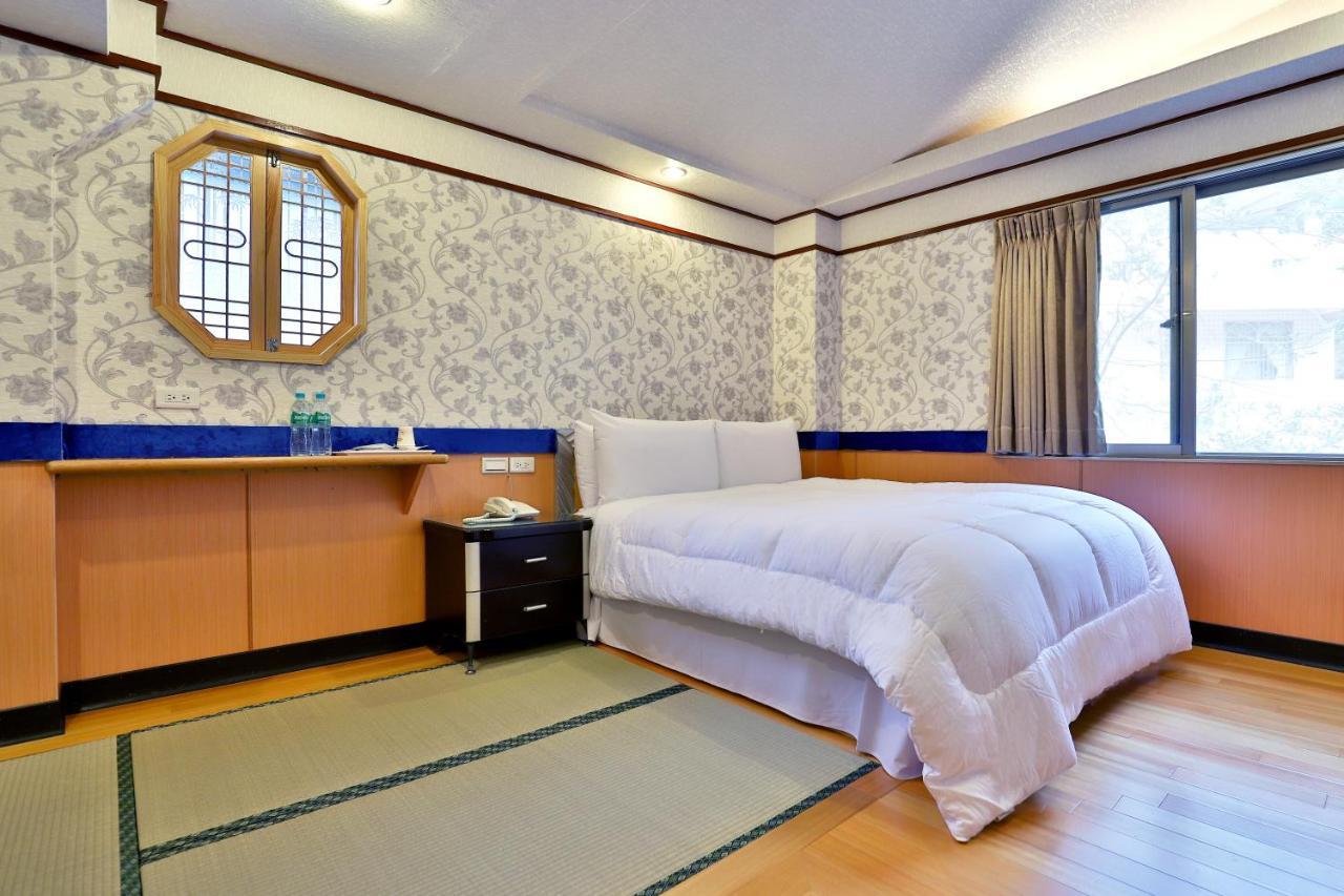 ฟีนิกซ์ พาวิเลียน ฮอตสปริง โฮเต็ล Hotel ไทเป ภายนอก รูปภาพ